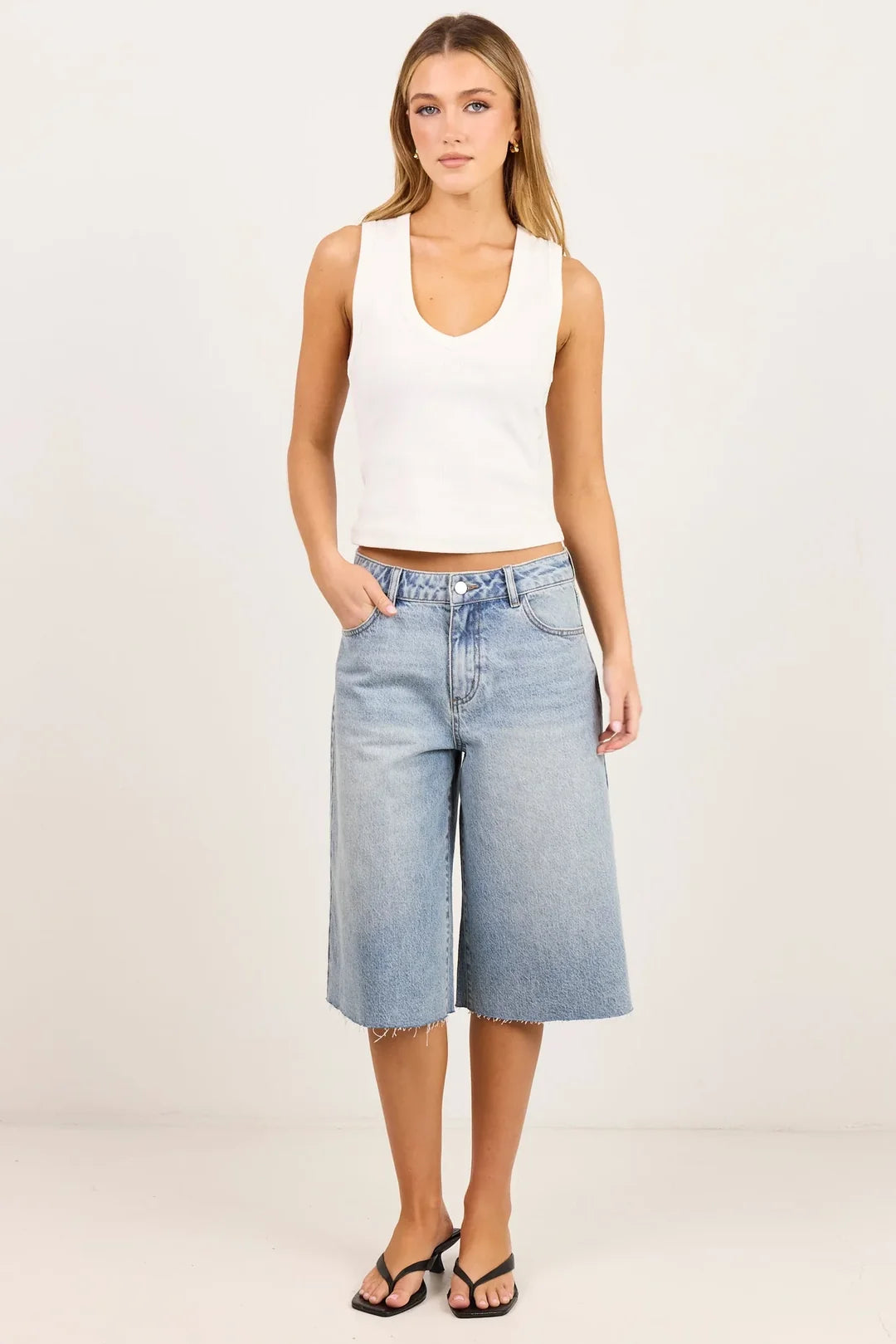 Maverick Vintage Blue Knee Length Bermuda Denim Shorts