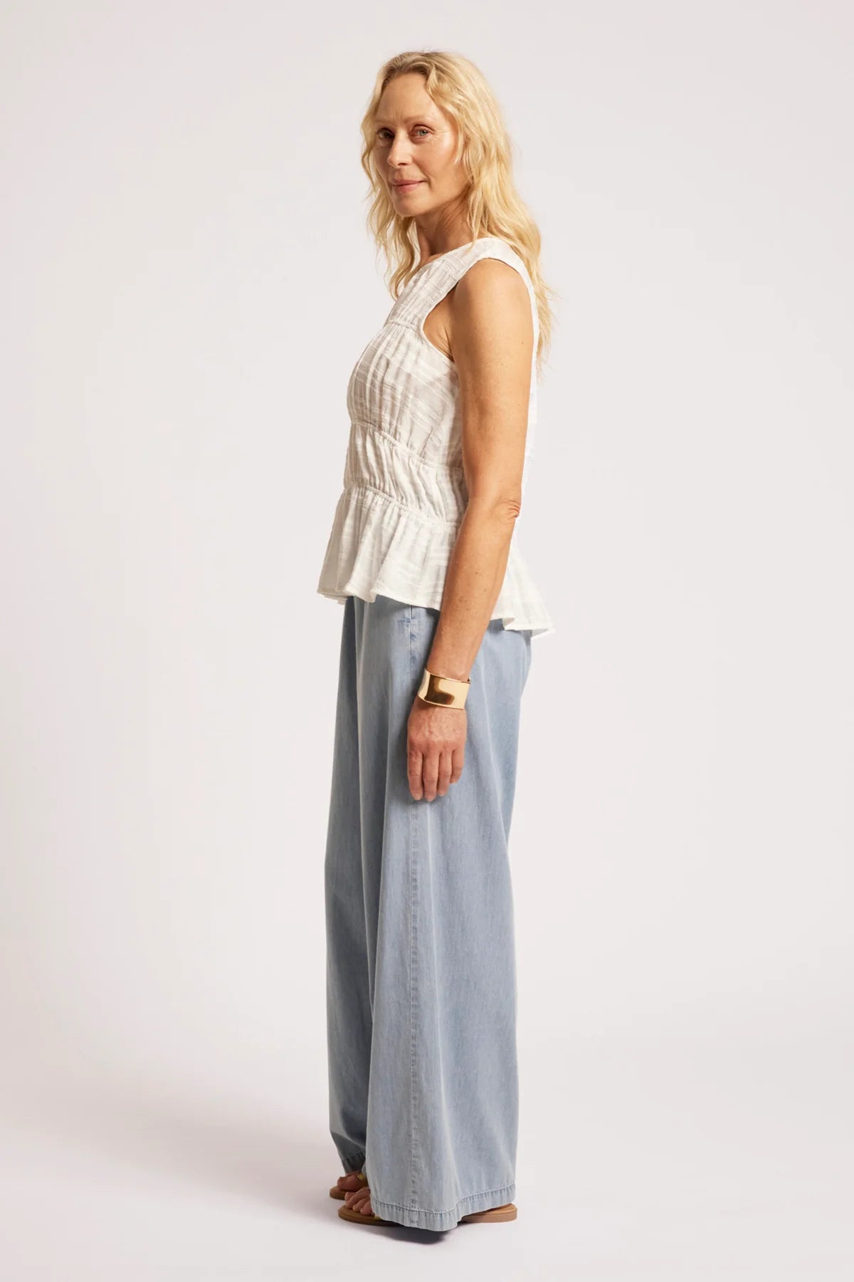 Sovana Tank White