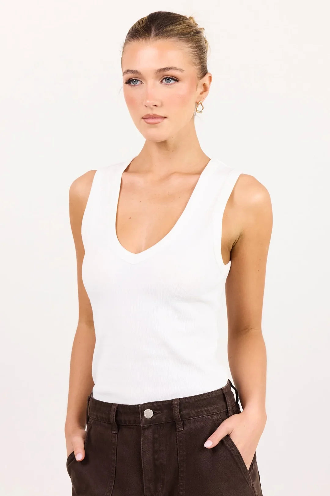 Vale White V Neck Rib Tank
