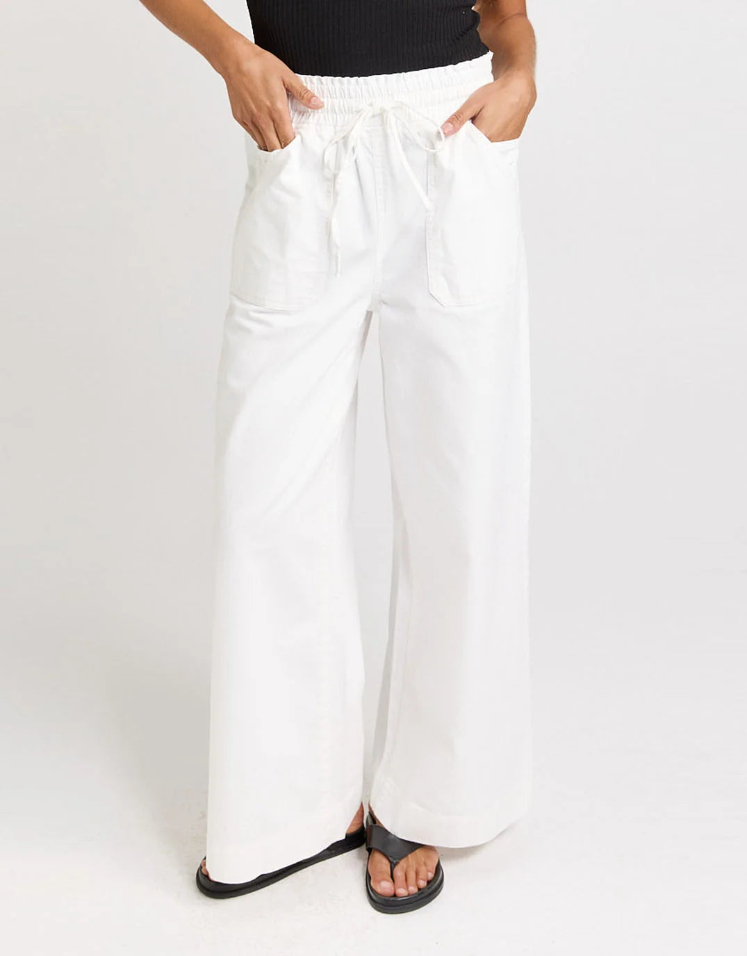 Saffra Relax Leg Jean White