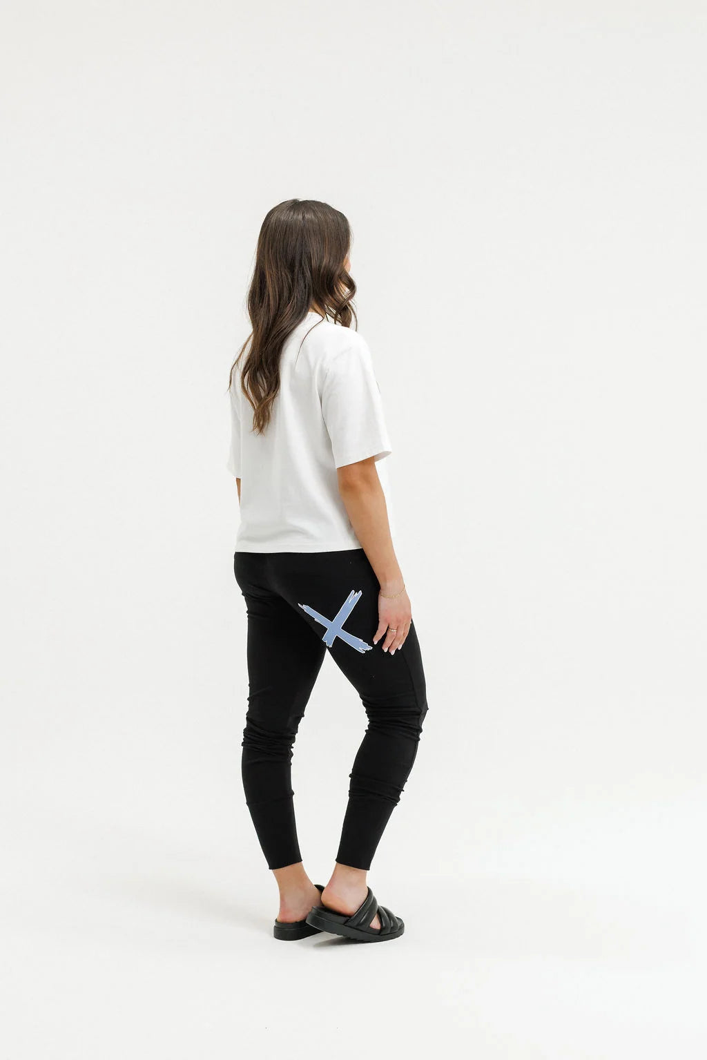 Apartment Pants Black with Hydrangea/White