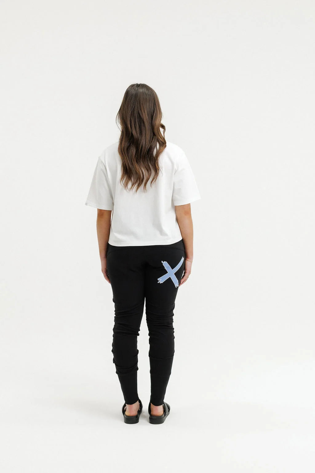 Apartment Pants Black with Hydrangea/White