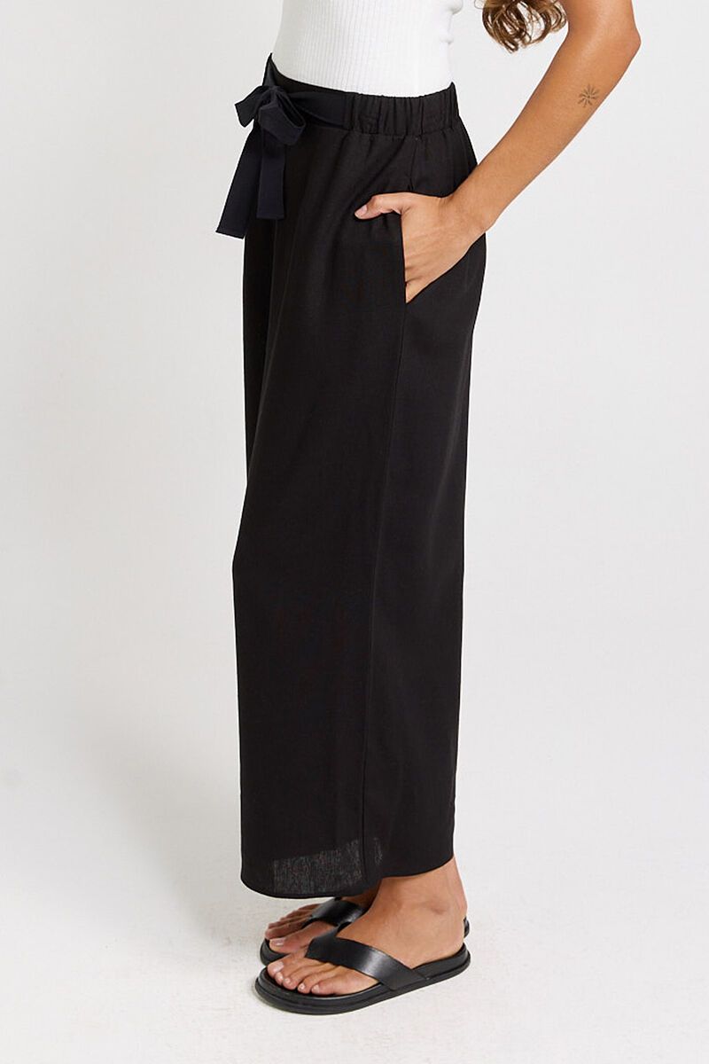 Bella Crop Pants Black