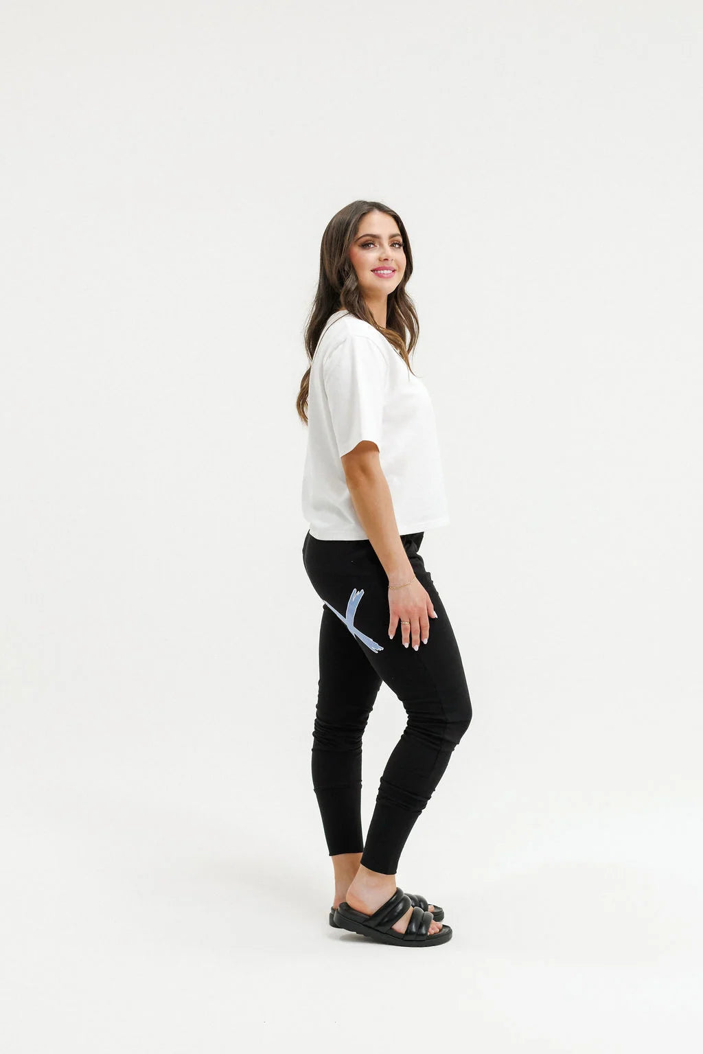 Apartment Pants Black with Hydrangea/White