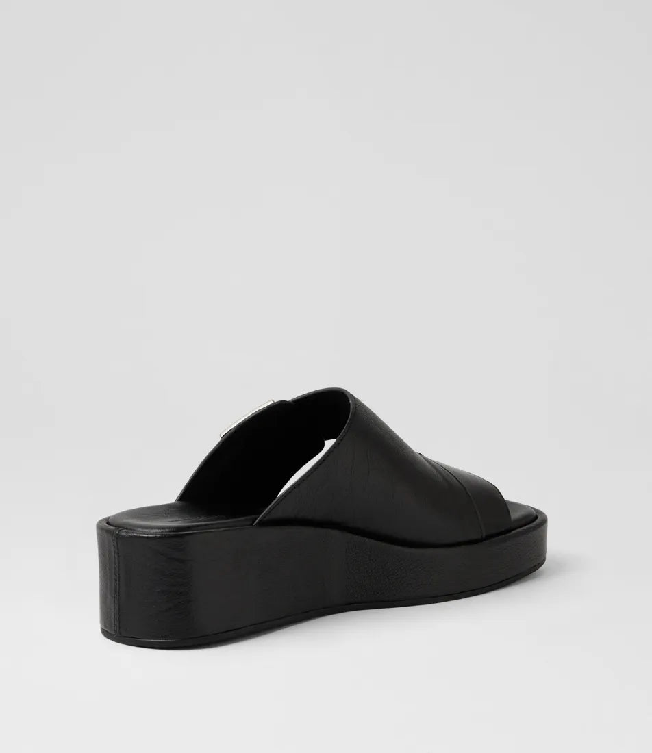 Camimer Black Crinkle Leather Sandal