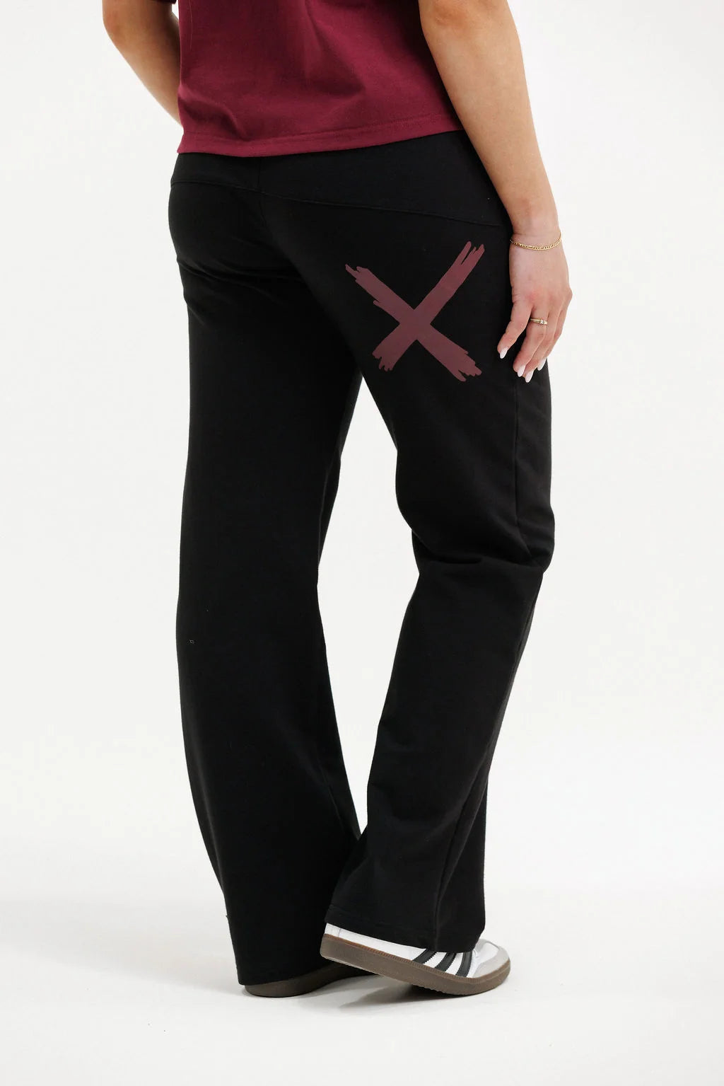 Avenue Pants Black with Merlot X