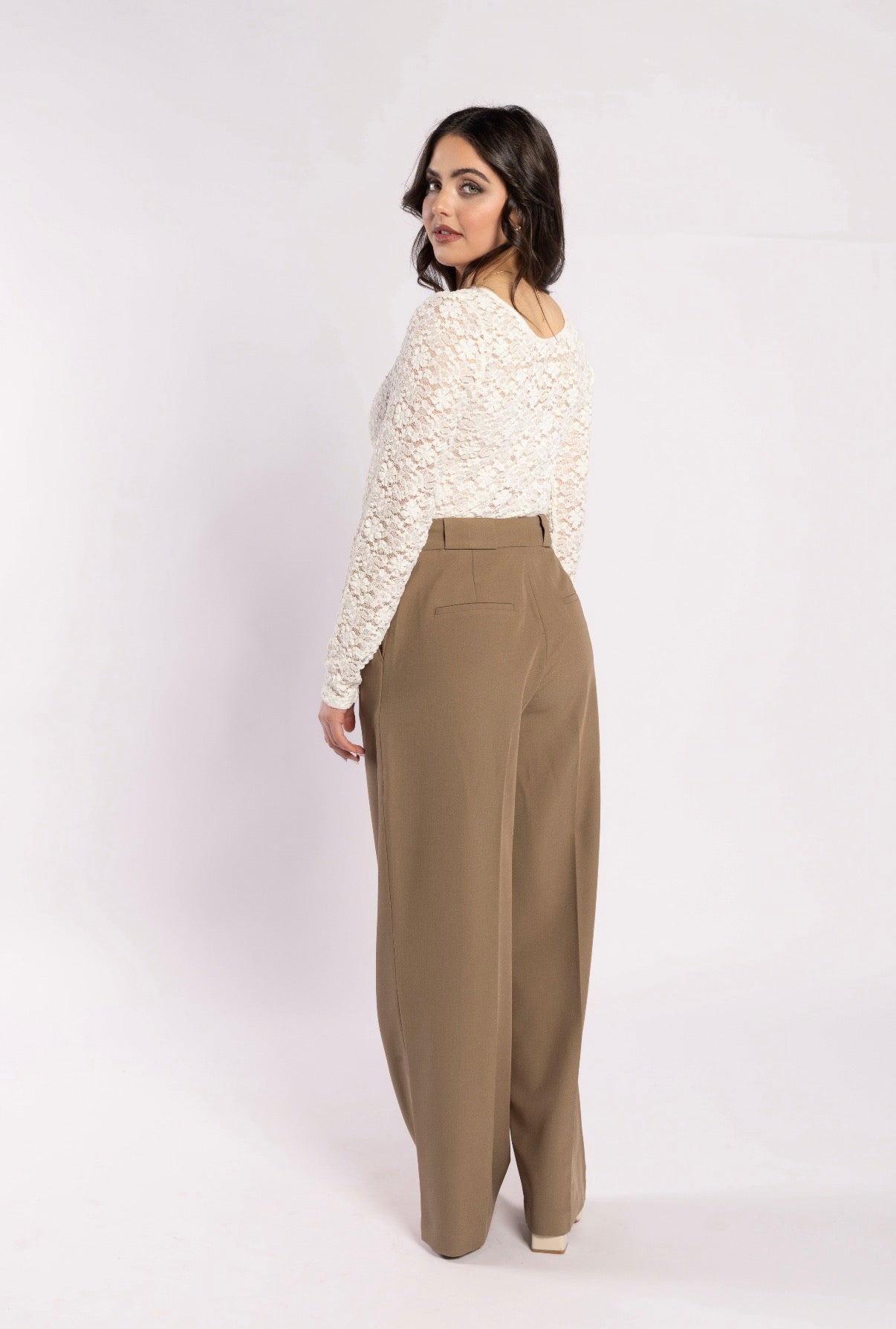Drama The Label Fav Layer Top Crème