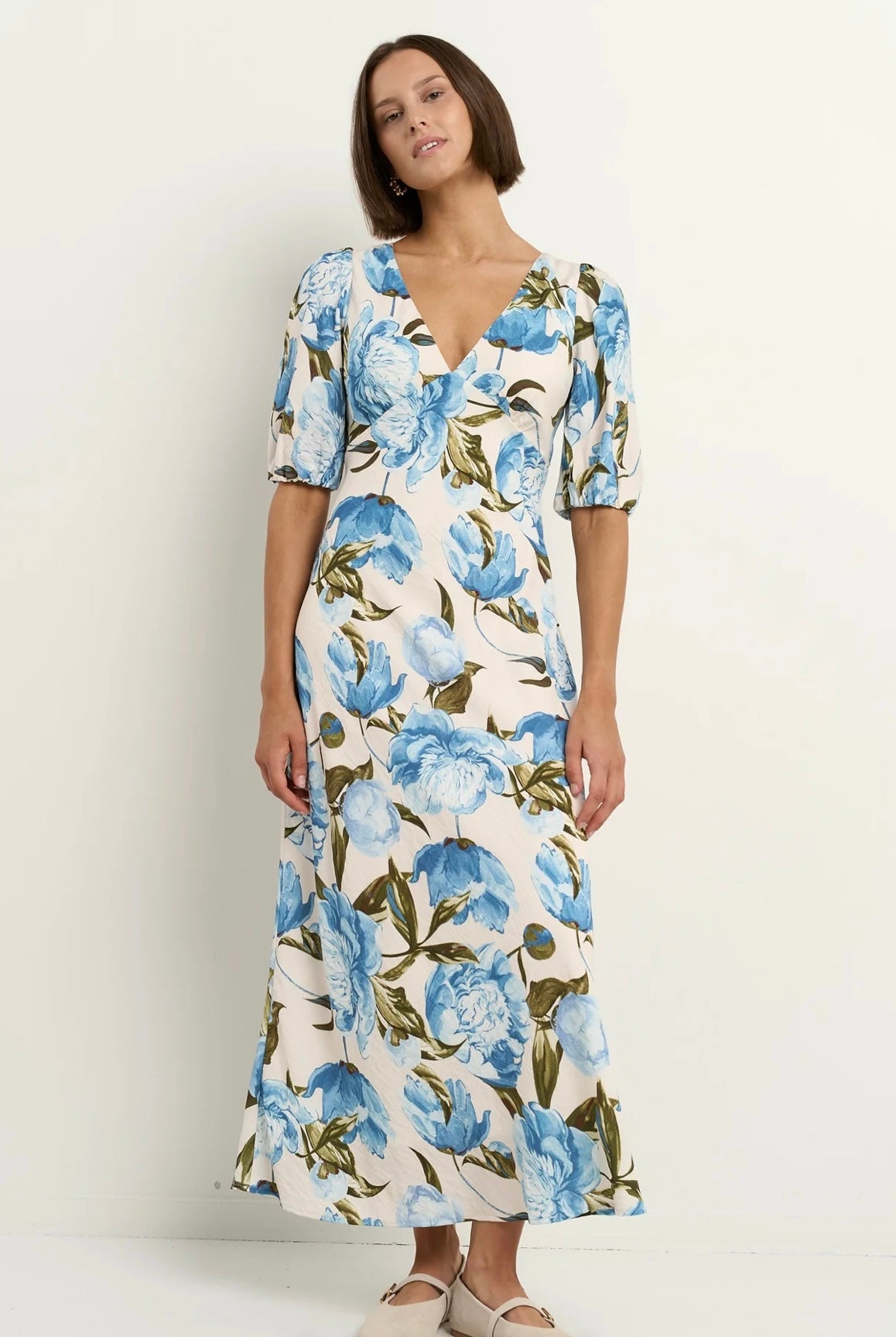 Amora Blue Vintage Floral Short Sleeve Bias Midi Dress