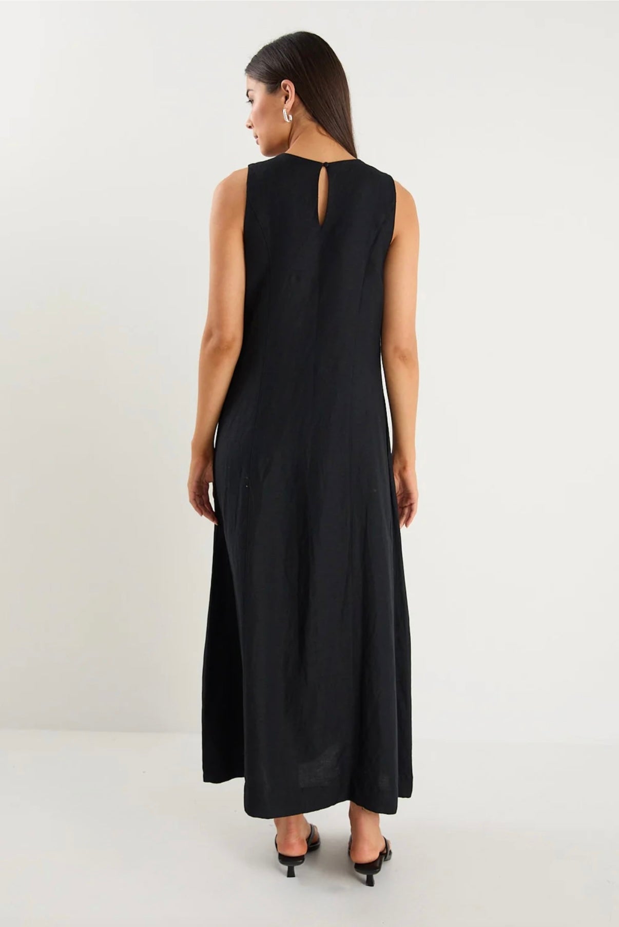 Easygoing Black Linen Blend Sleeveless Crew Neck Midi Dress