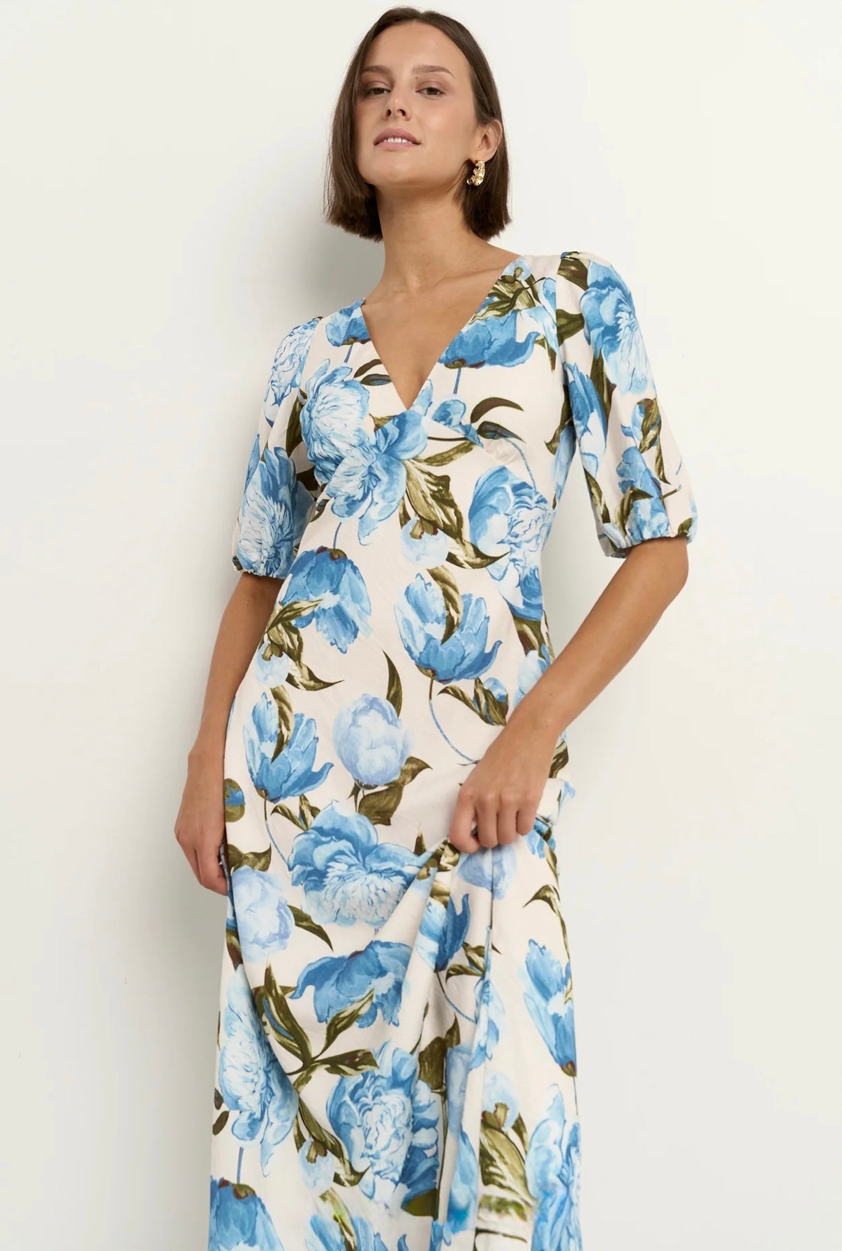 Amora Blue Vintage Floral Short Sleeve Bias Midi Dress
