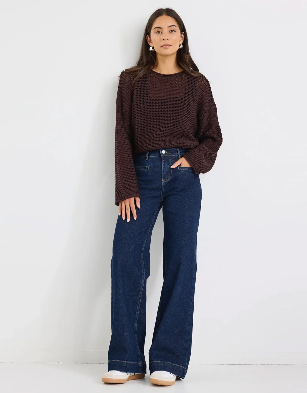Concert Indigo Mid Rise Wide Leg Pocket Jean