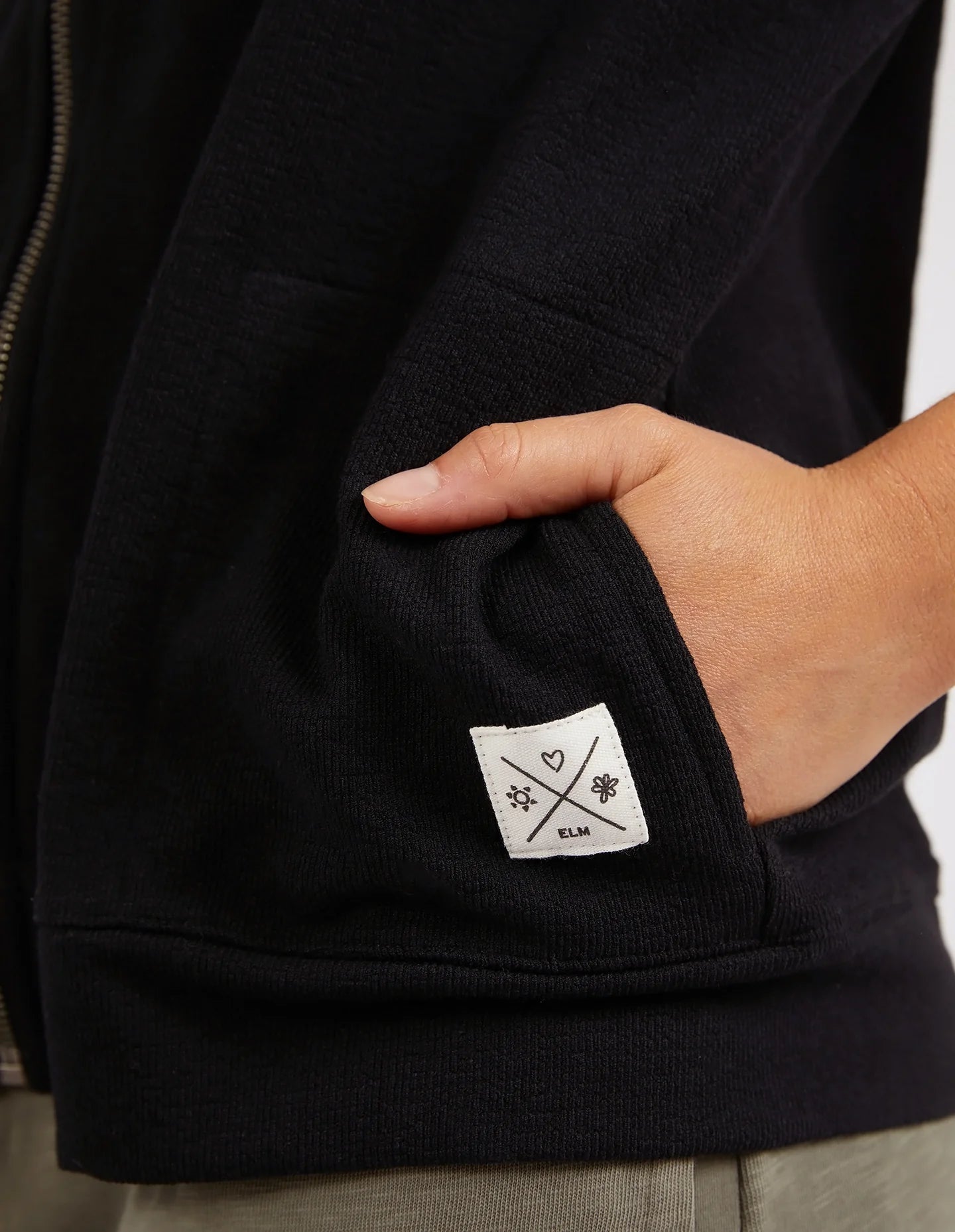 Beachy Zip Hoodie Black