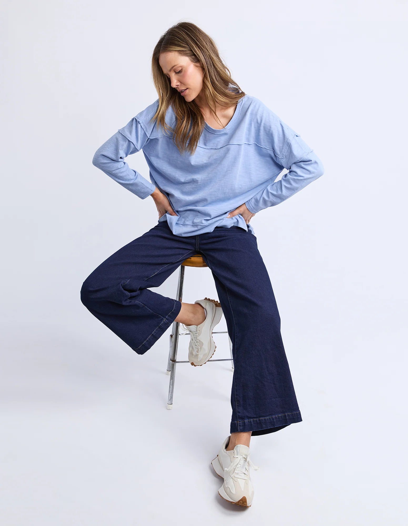 Jayne Throw On Top Light Blue