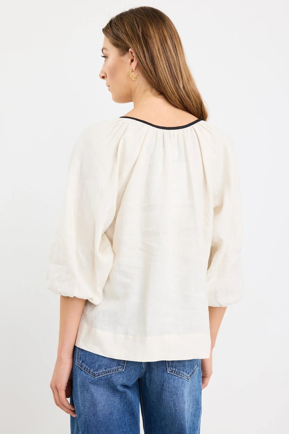 Subliminal Cream Black Trim Linen Relaxed Long Sleeve Top