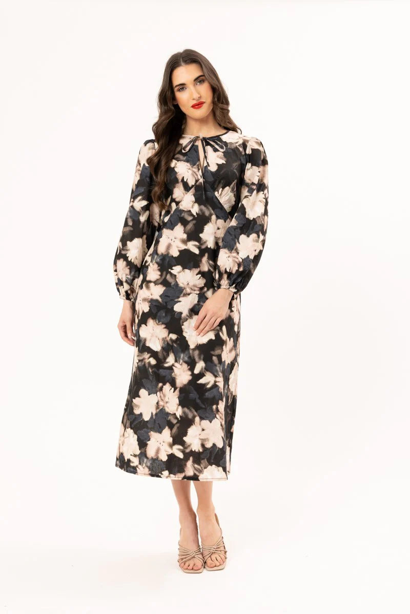 Seeking Lola Elegant Dress Lux Smudge