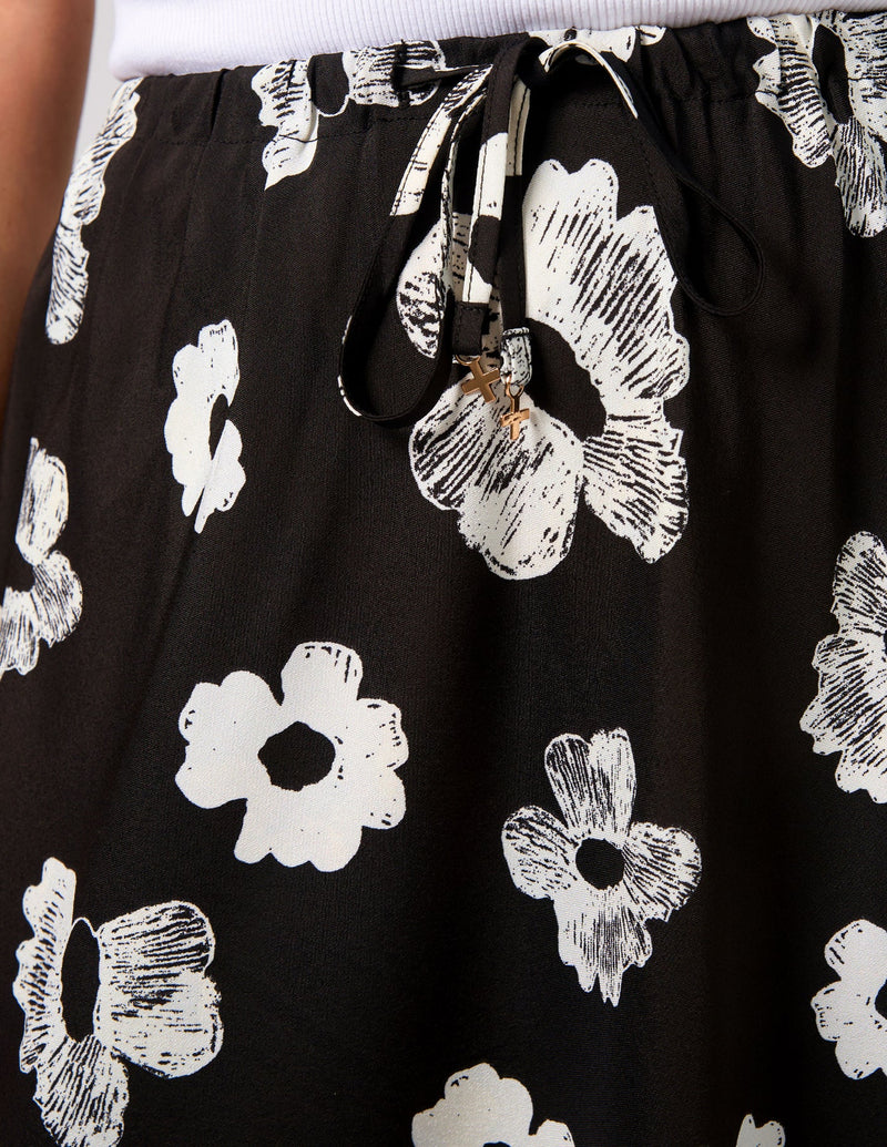 Anastasia Skirt Night Blooms