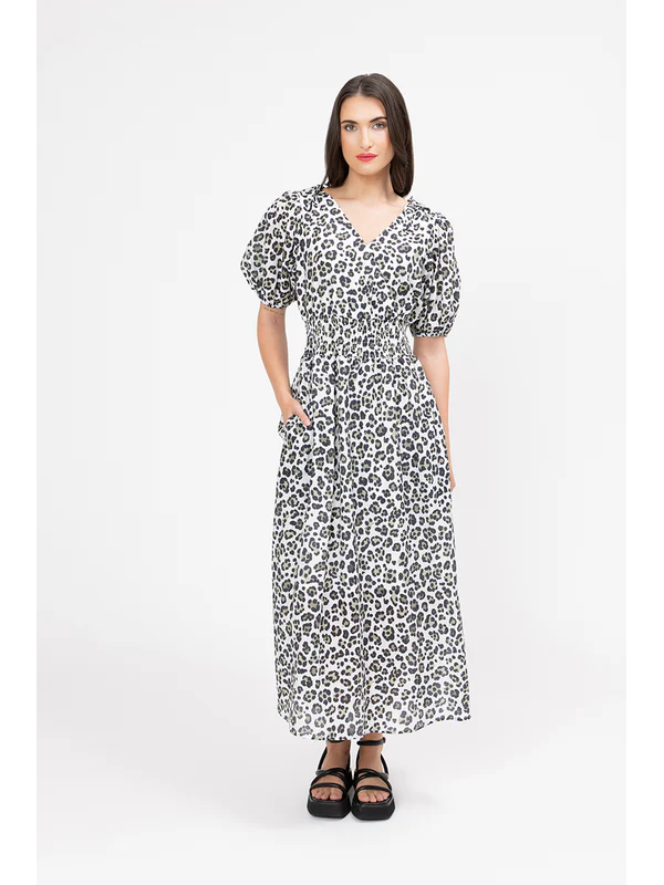 Skillfull Short Sleeve Midi Sage Leopard