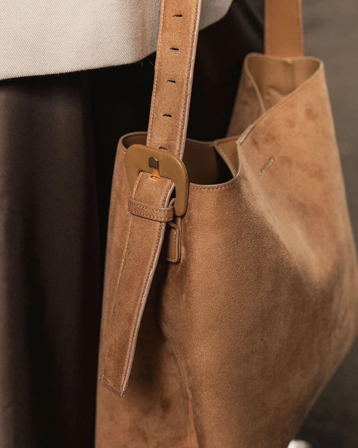 Louenhide Peyton Shoulder Bag Honey