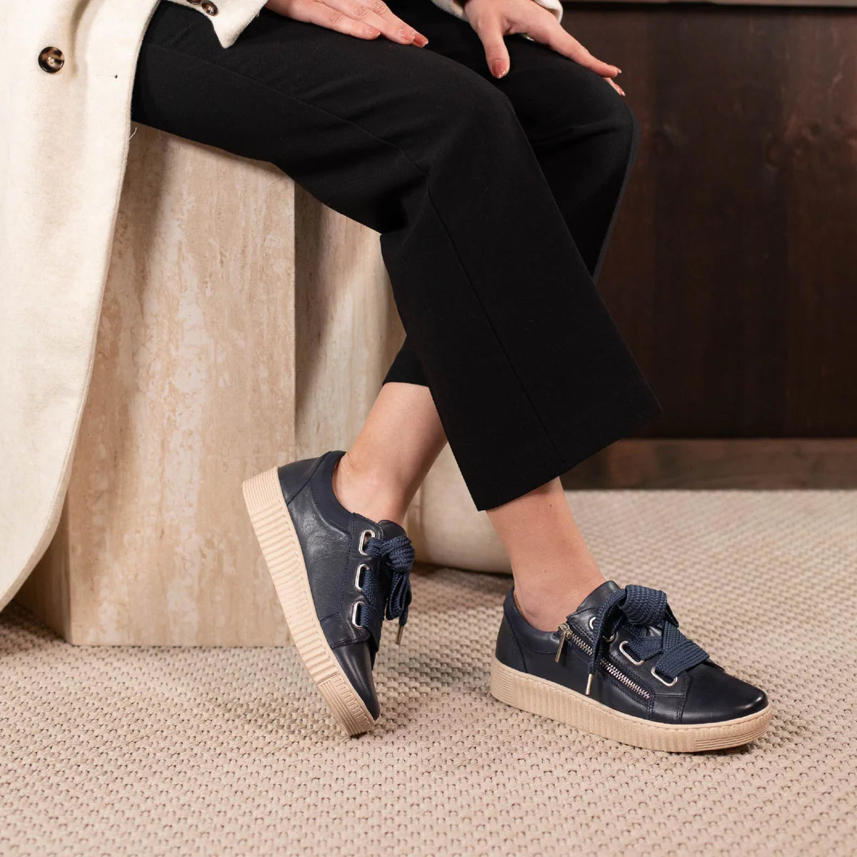 EOS Jovi Navy Leather Sneakers