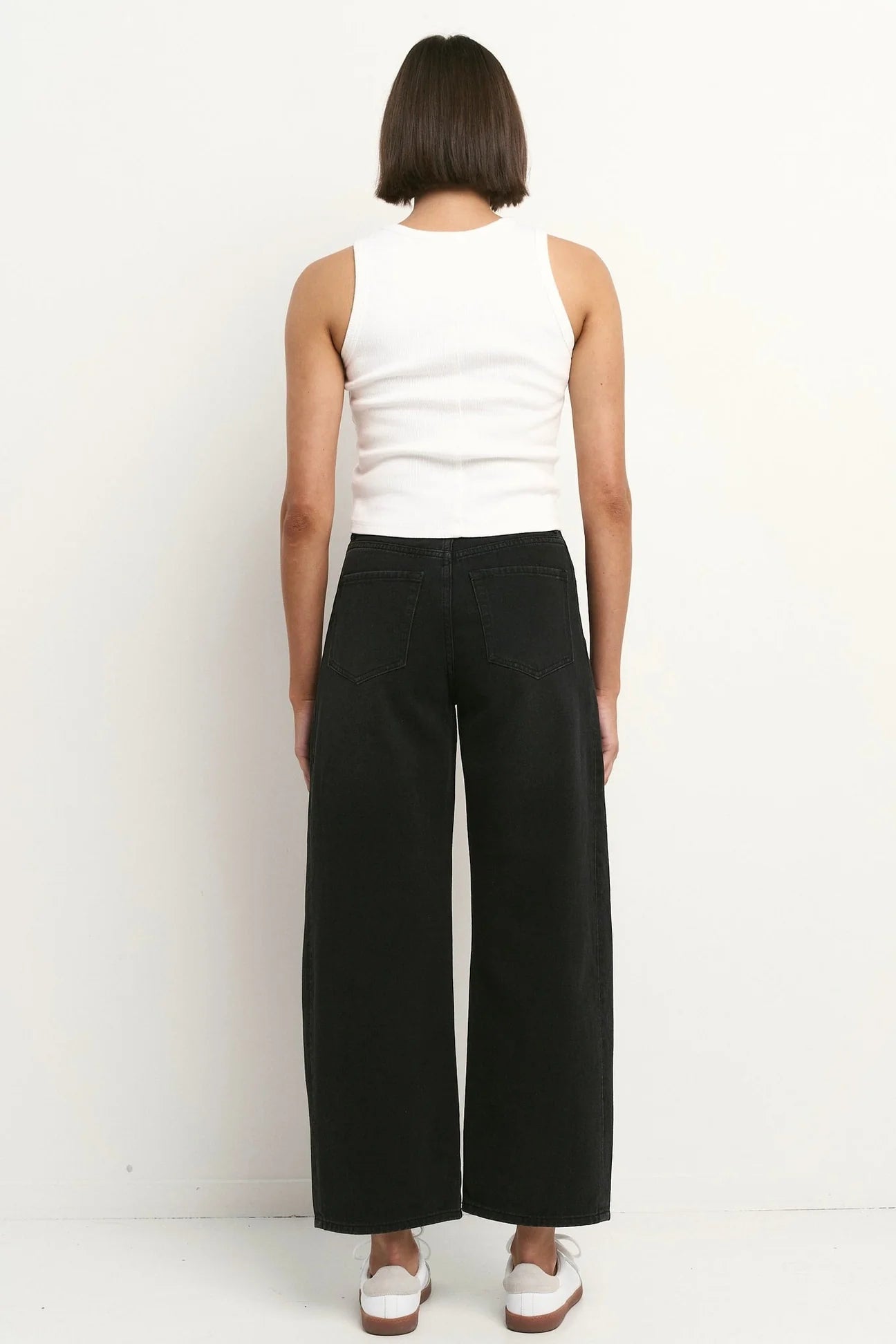 Varsity Black Wash Forward Seam Barrel Jeans