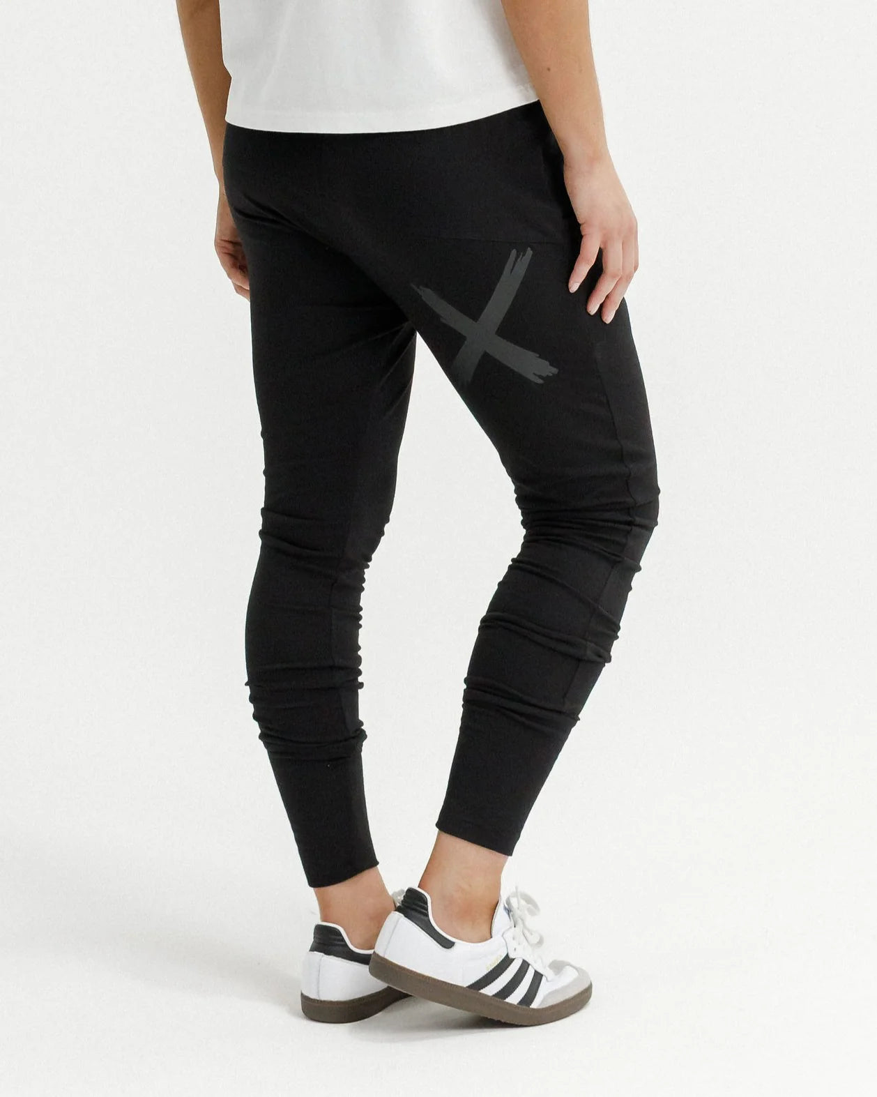 Apartment Pants Black with Matte Black