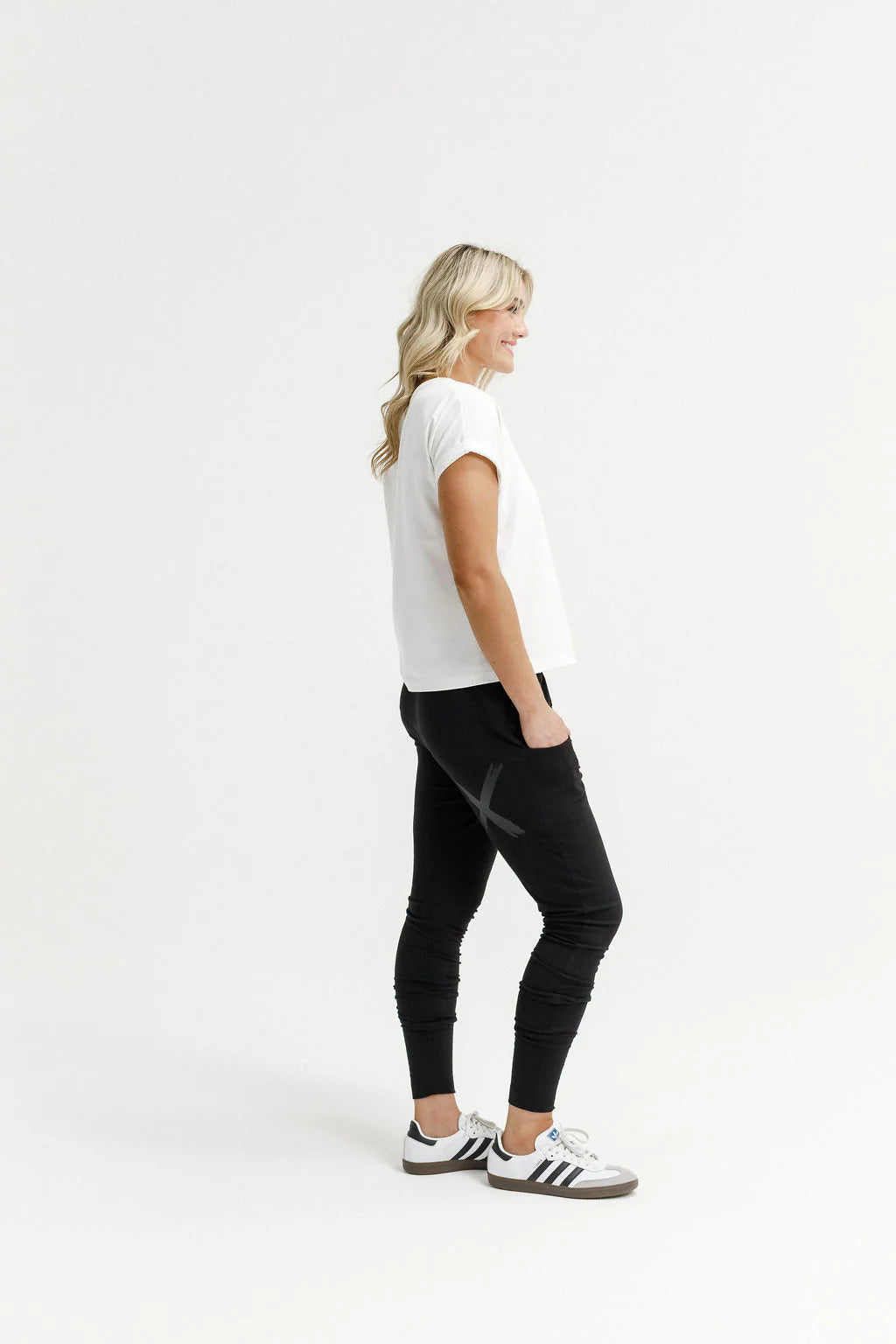 Apartment Pants Black with Matte Black