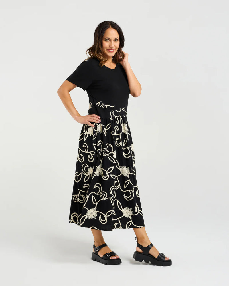 Delilah Dress Black/Folk Garden