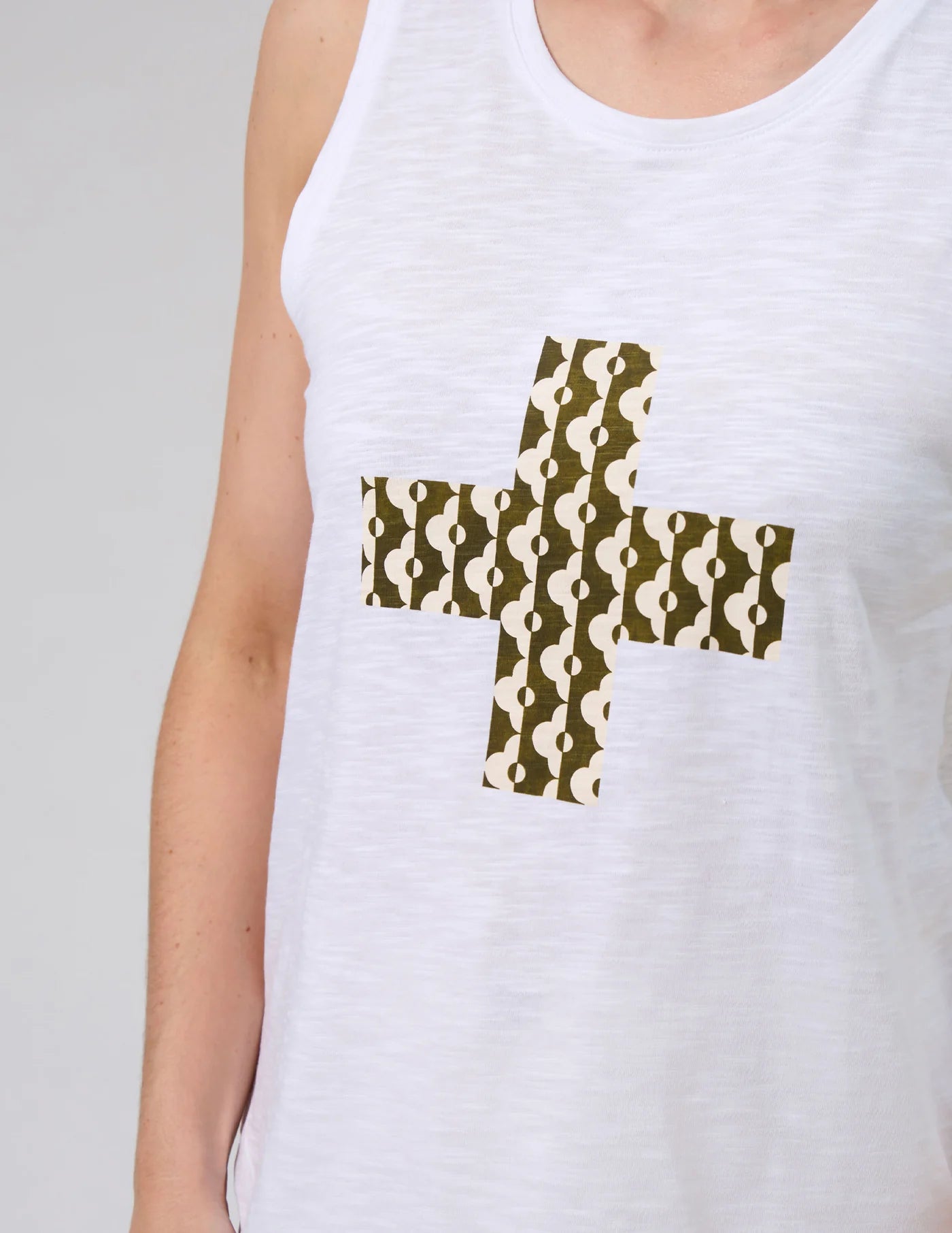Everyday Tank Fez Cross White
