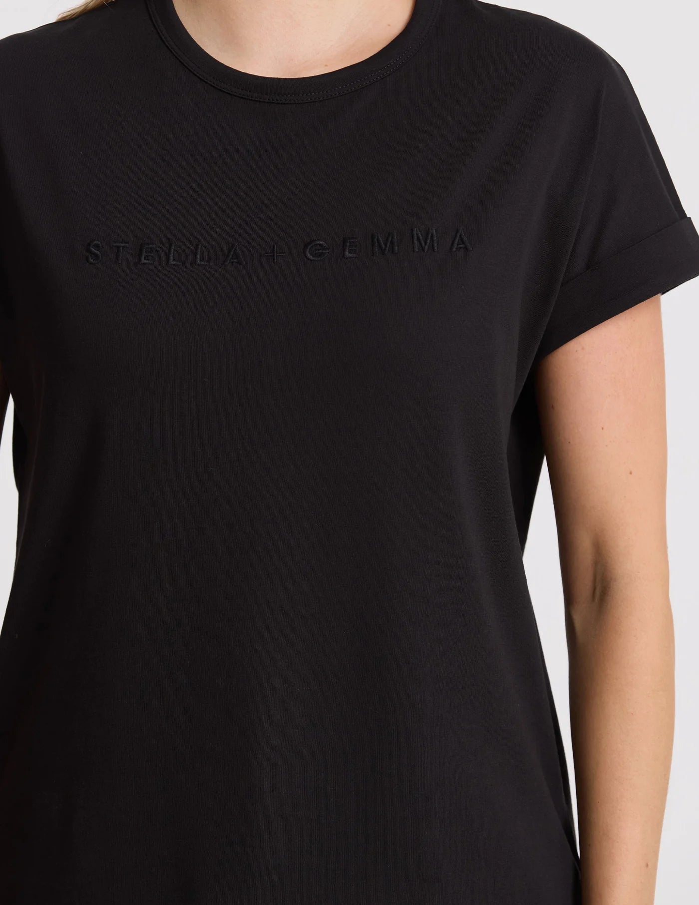 Soho Cuff V Tee Black