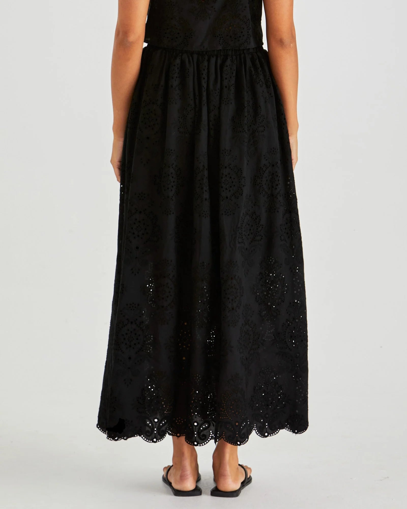 Ani Full Skirt Black
