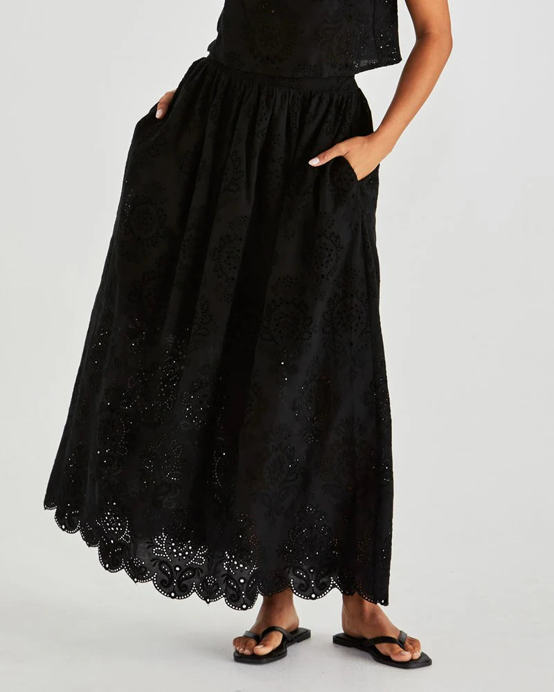Ani Full Skirt Black
