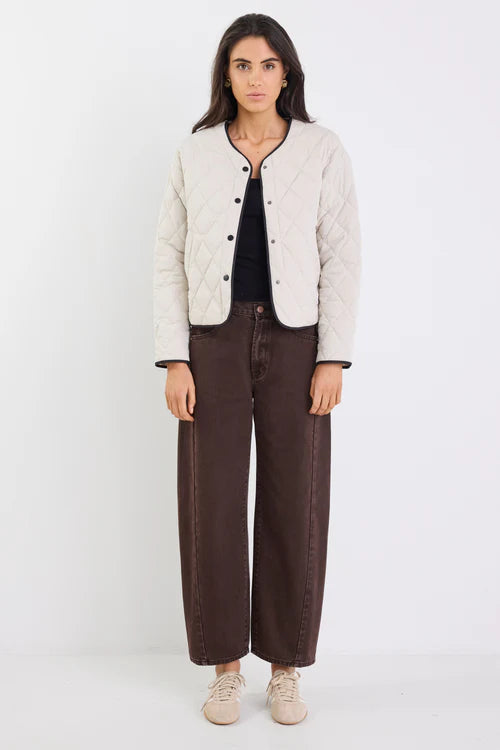 Apex Bone Collarless Quilted Contrast Piping Puffer Jacket