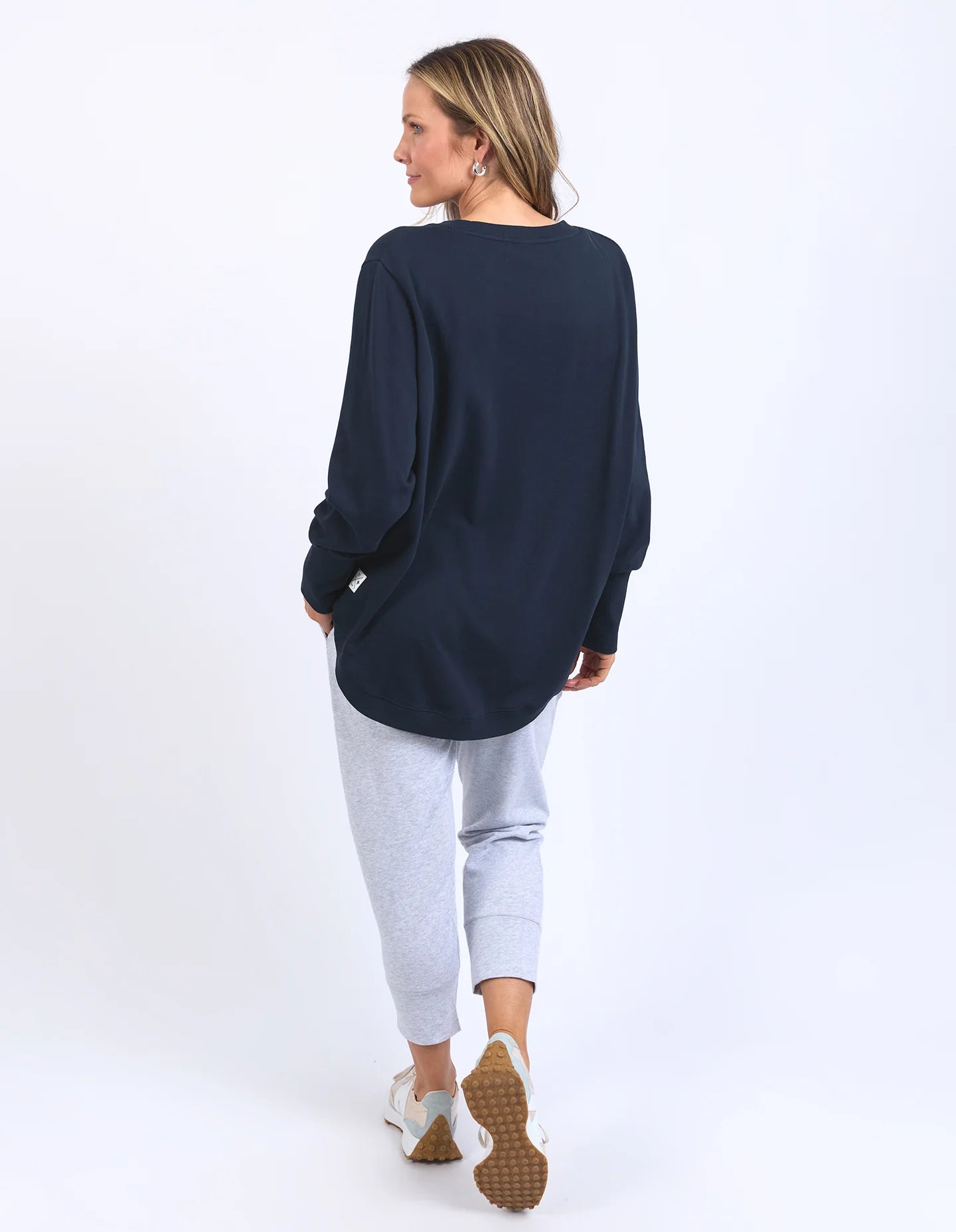 Divine Crew Navy
