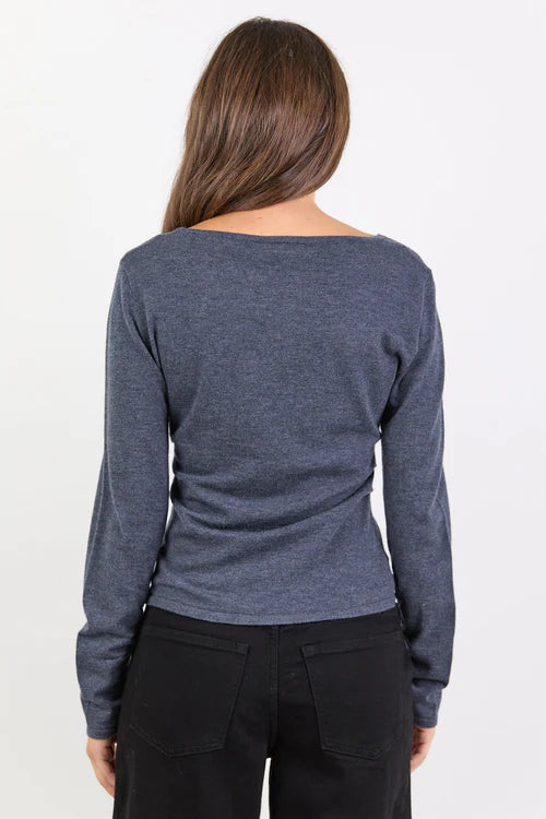 Groove Charcoal Long Sleeve
Knit Top