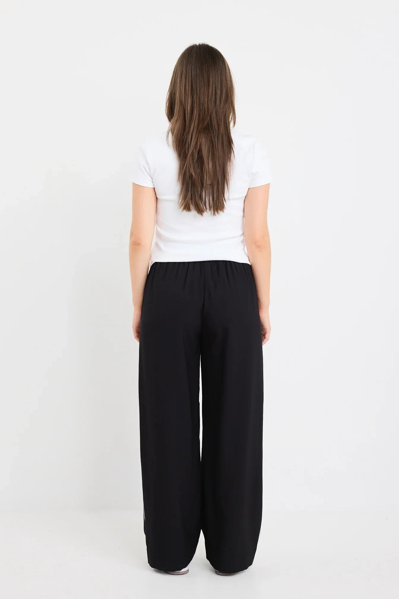 Townie Black Matte Petite Stripe
Side Tape Wide Leg Pants