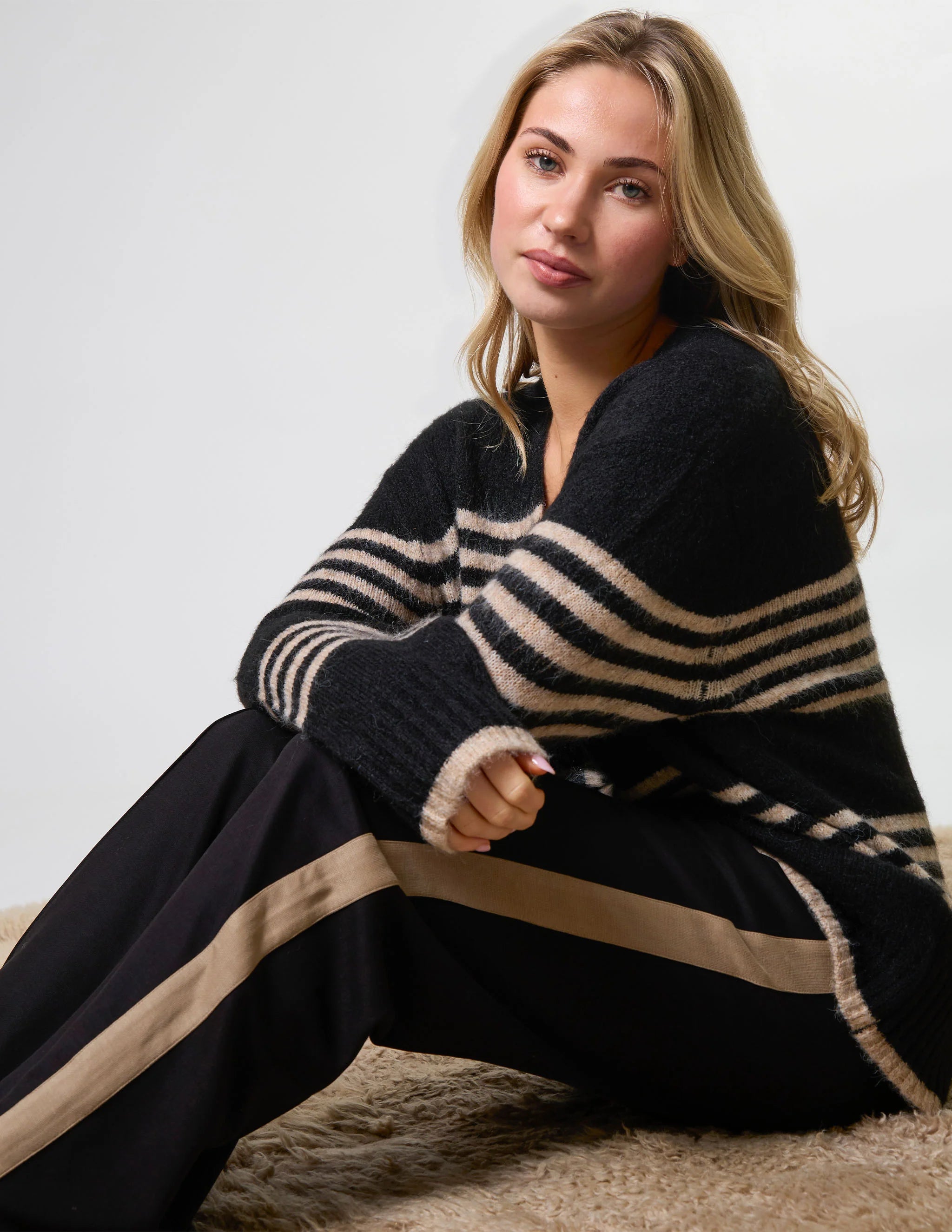 Stripe Cardigan Black Sand