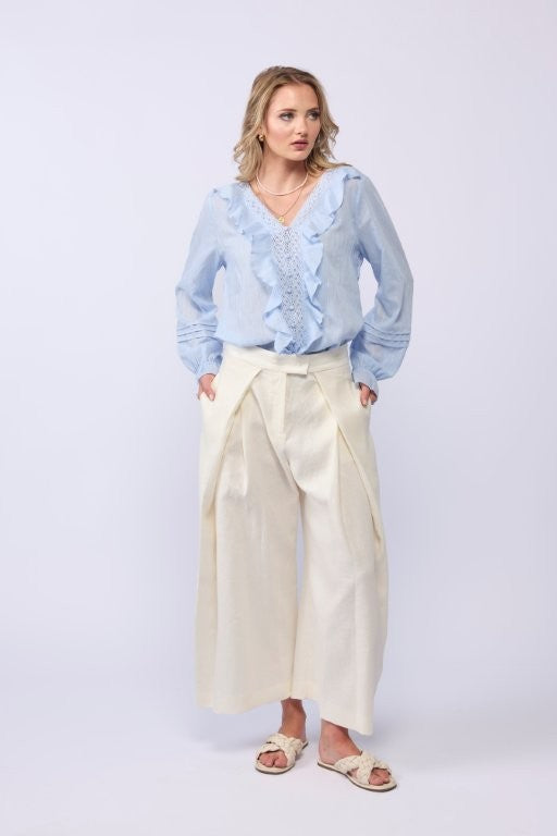 Amelia Blouse Soft Blue