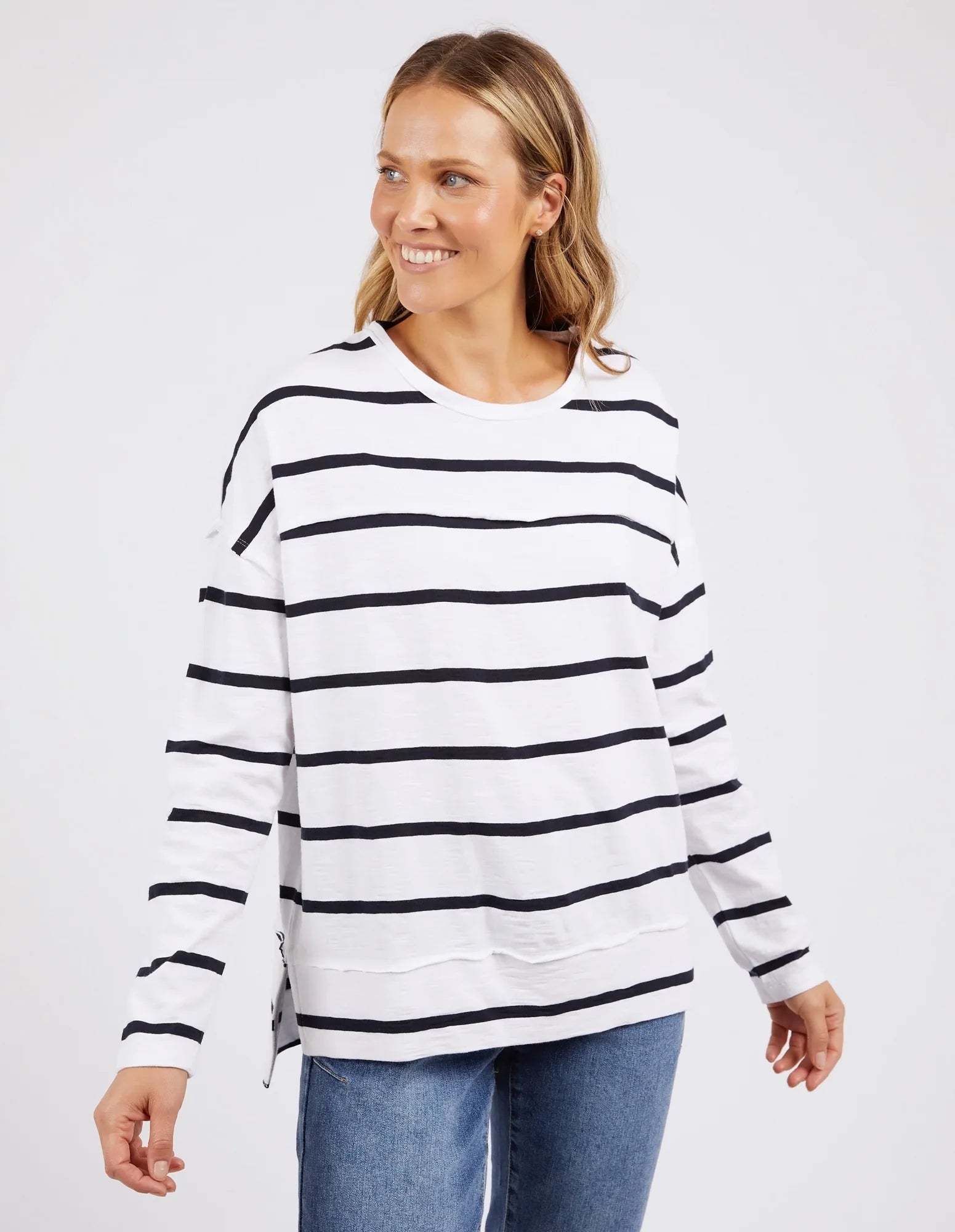 Jayne Stripe Throw On Top White/ Dark Sapphire