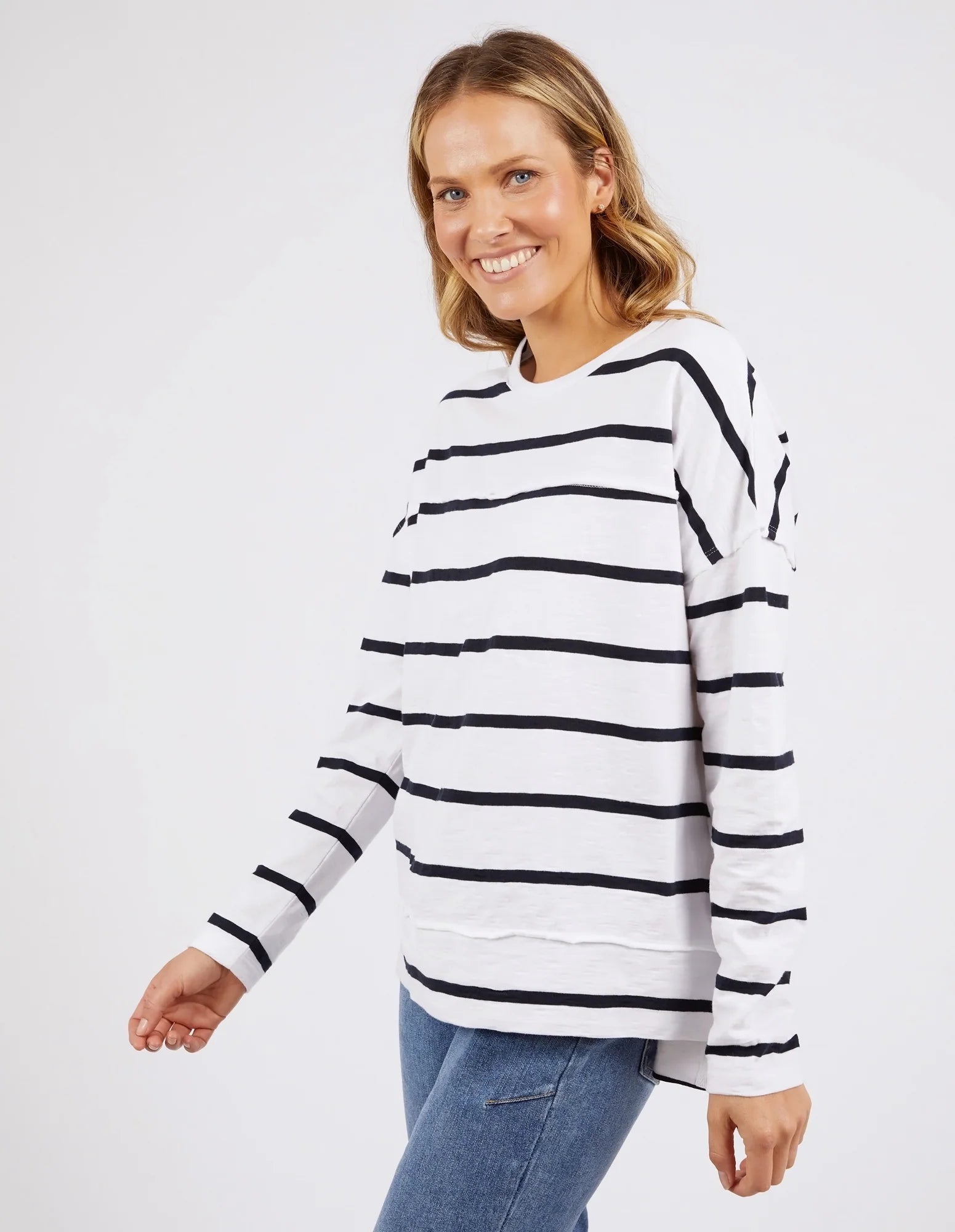 Jayne Stripe Throw On Top White/ Dark Sapphire